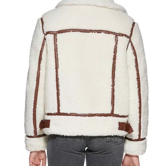 Levis Sherpa Jacket - Picture 2 of 4